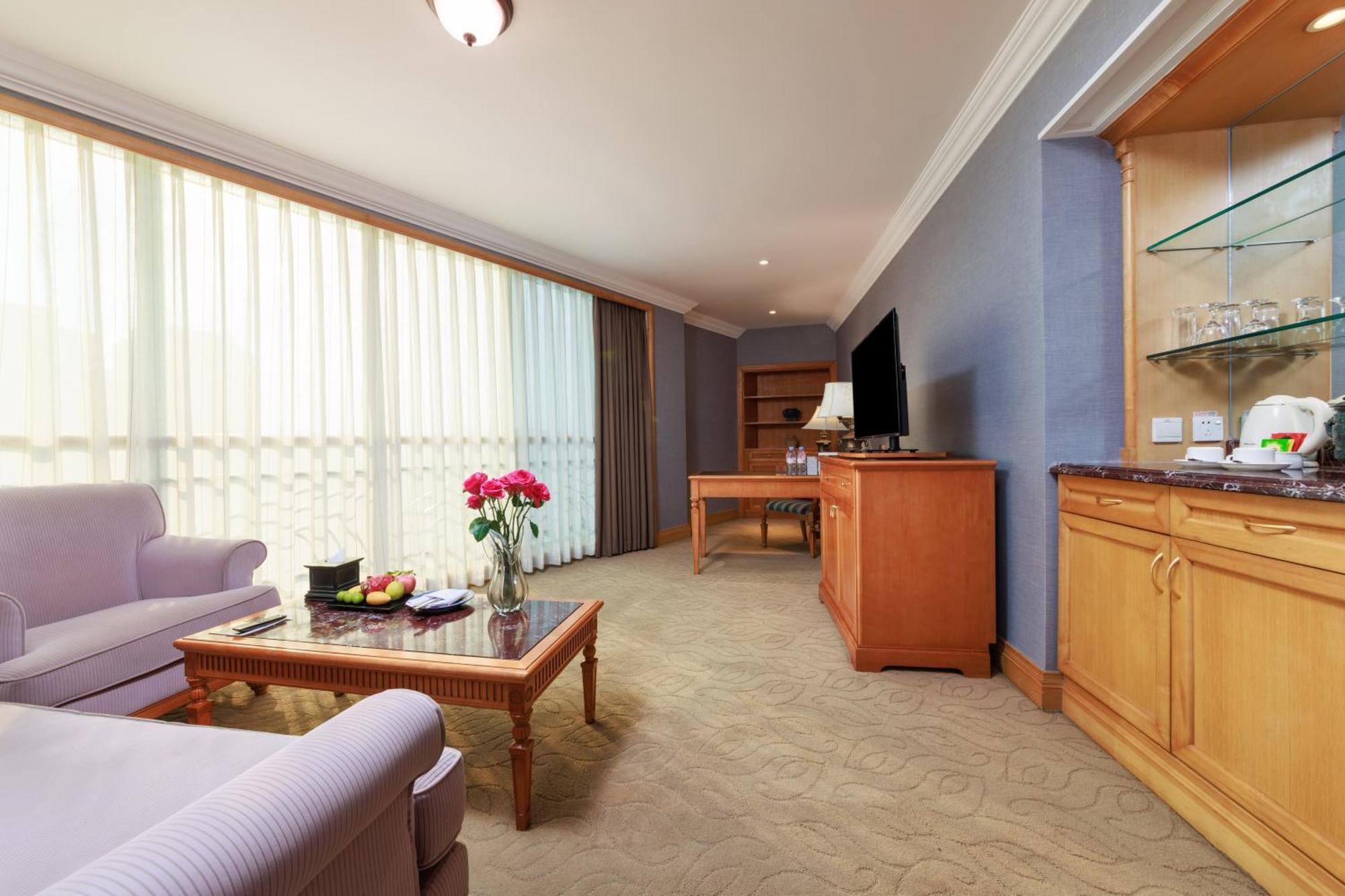 Grand Noble Hotel Dongguan Dongguan  Exterior photo