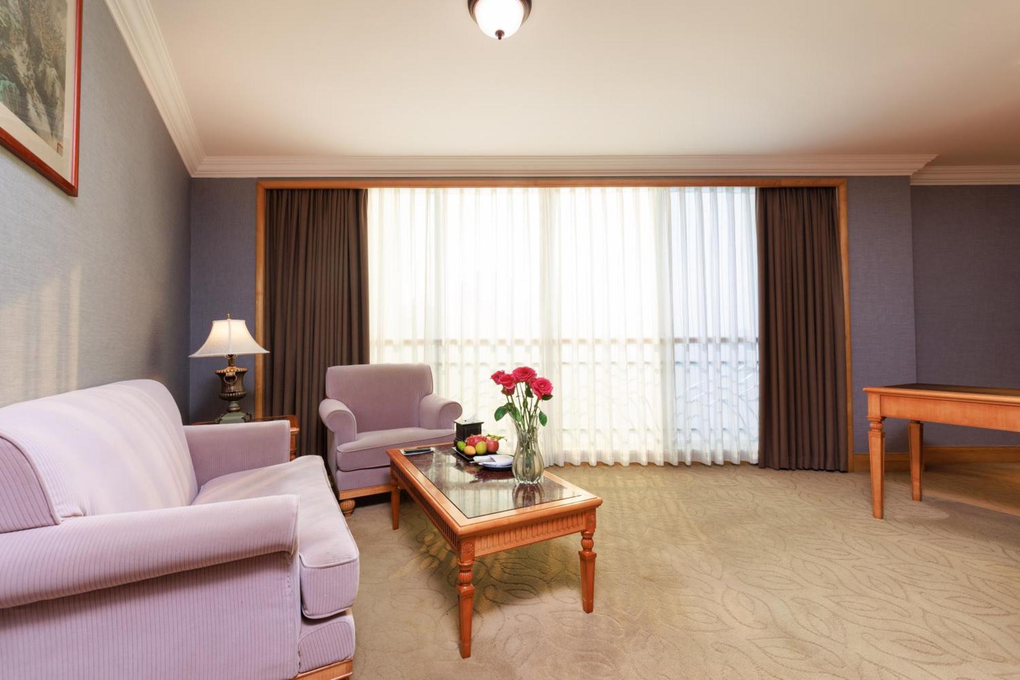 Grand Noble Hotel Dongguan Dongguan  Exterior photo